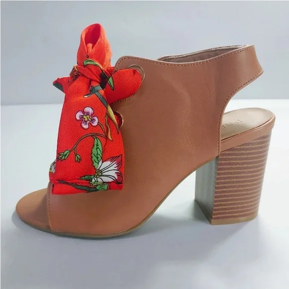 Sz 5.5 Tan Womens Bamboo heels sz 5.5 Scarf Ties - Picture 3 of 10